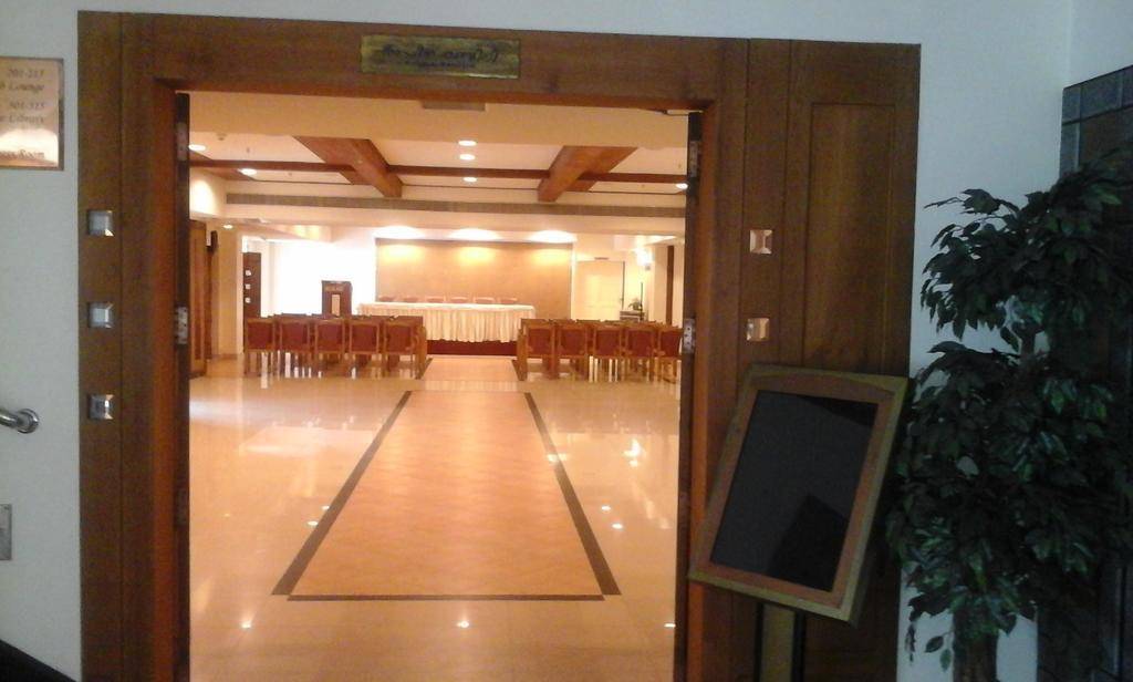 Nani Hotel Kollam Exterior foto